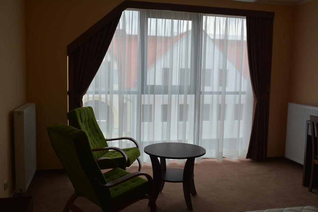 Gosciniec Pan Tadeusz II Hotel Gizycko Phòng bức ảnh
