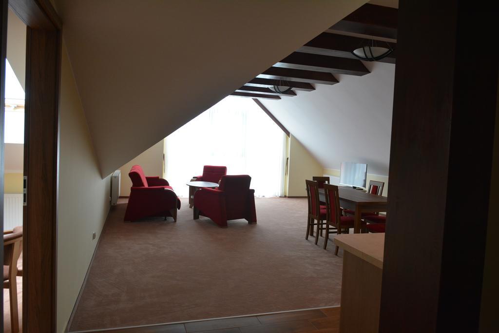 Gosciniec Pan Tadeusz II Hotel Gizycko Phòng bức ảnh