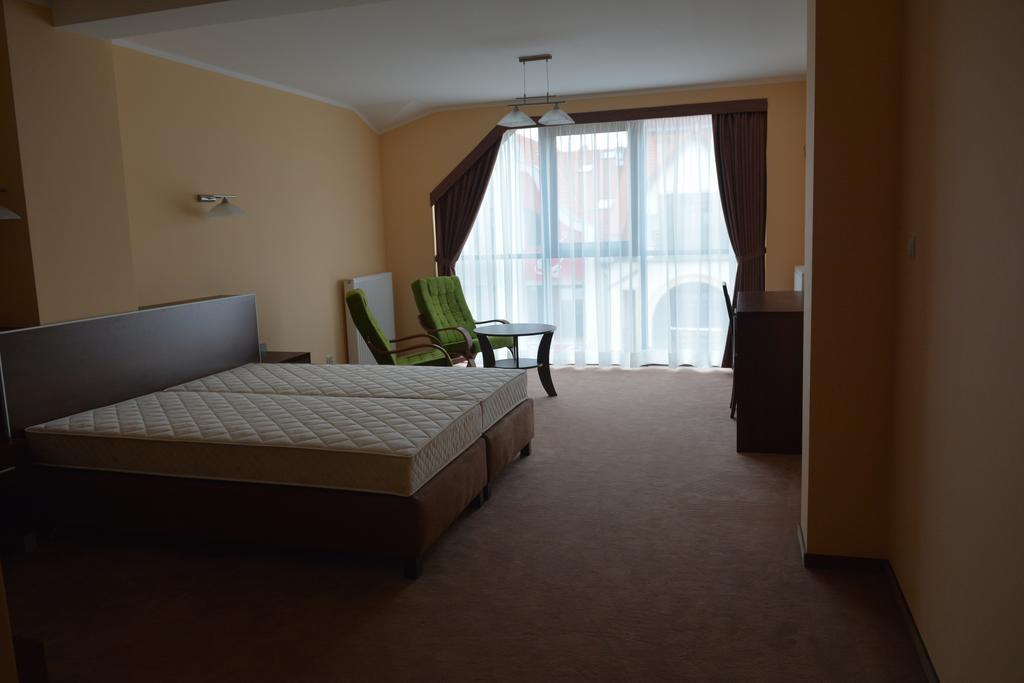 Gosciniec Pan Tadeusz II Hotel Gizycko Phòng bức ảnh
